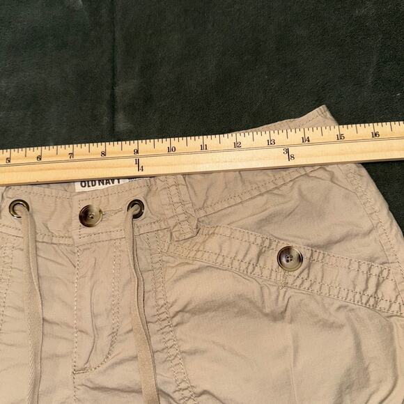 Old Navy Safari Hiking Cargo Shorts Women’s 4 Beige Drawstring 4.5 Inseam - Picture 5 of 7
